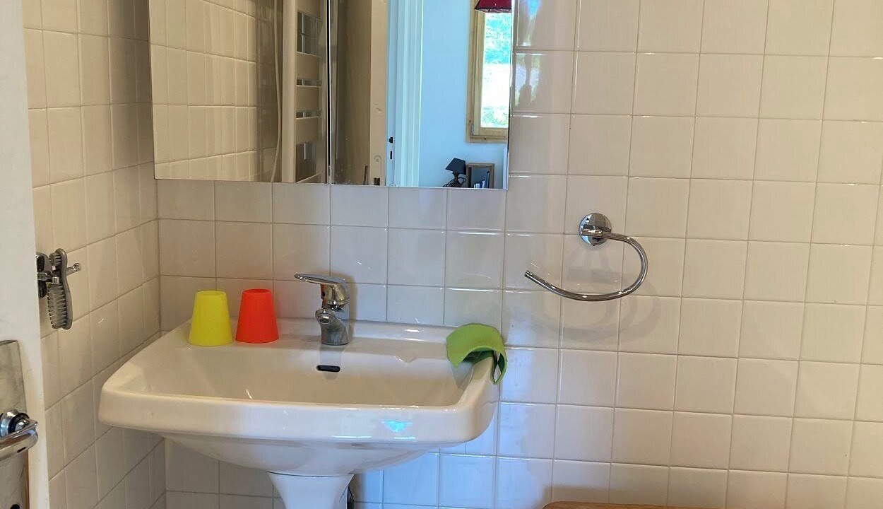 Photo of Bathroom in Saint-Offenge-Dessous