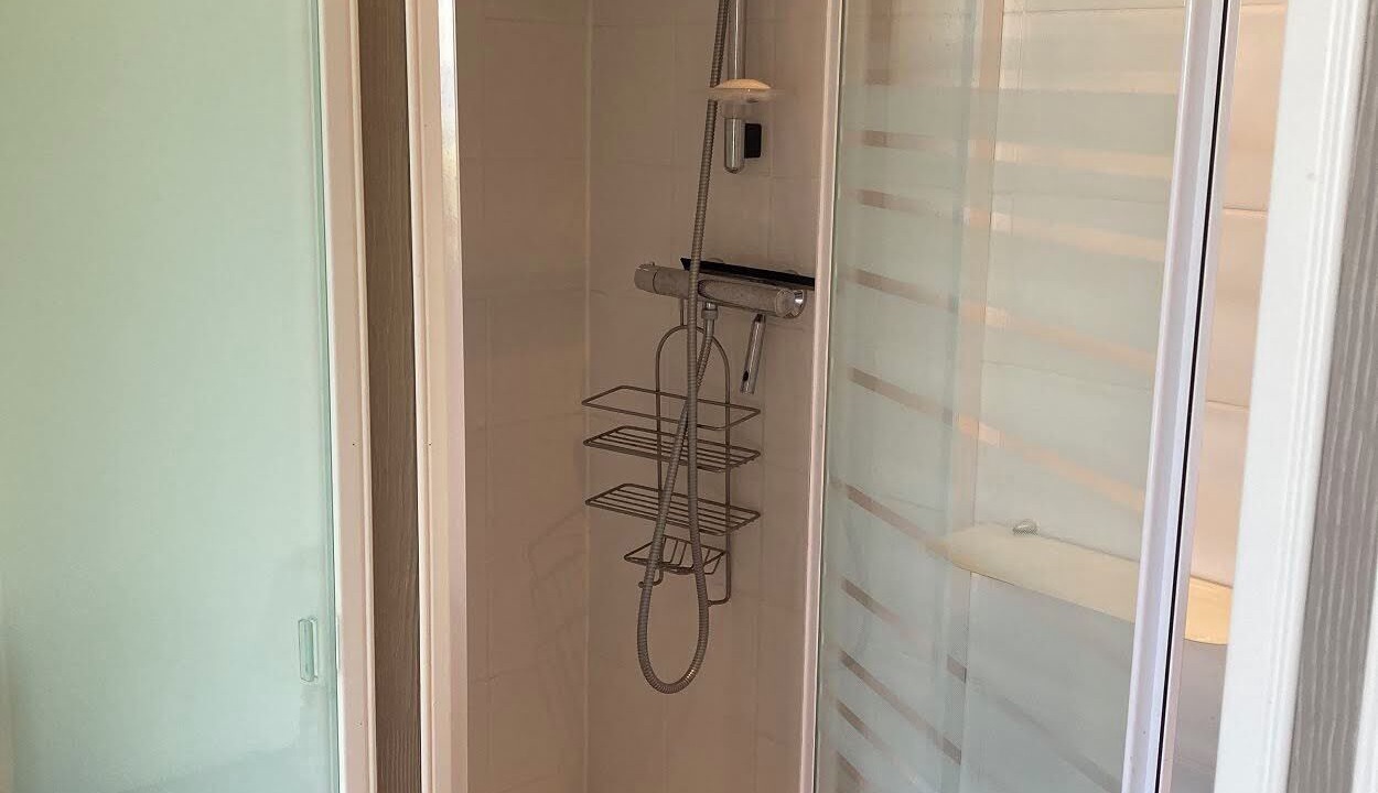 Photo of Bathroom in Saint-Offenge-Dessous