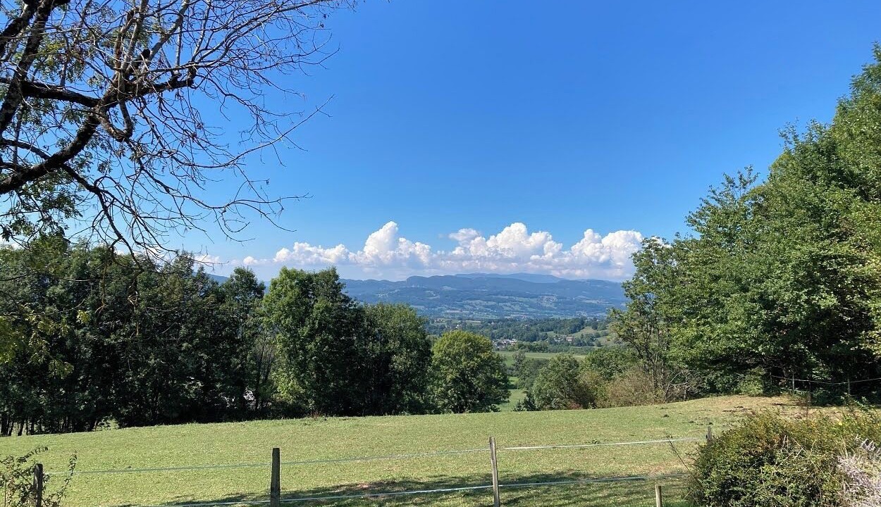 Photo of Outdoor in Saint-Offenge-Dessous