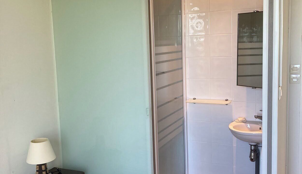 Photo of Bedroom in Saint-Offenge-Dessous