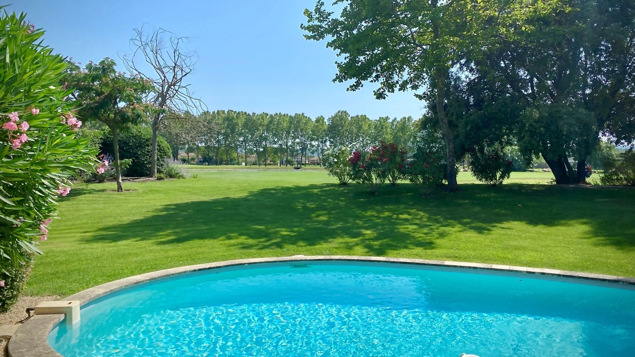 Photo of Outdoor in Pont Royal