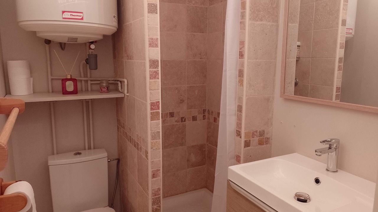 Photo of Bathroom in Allos