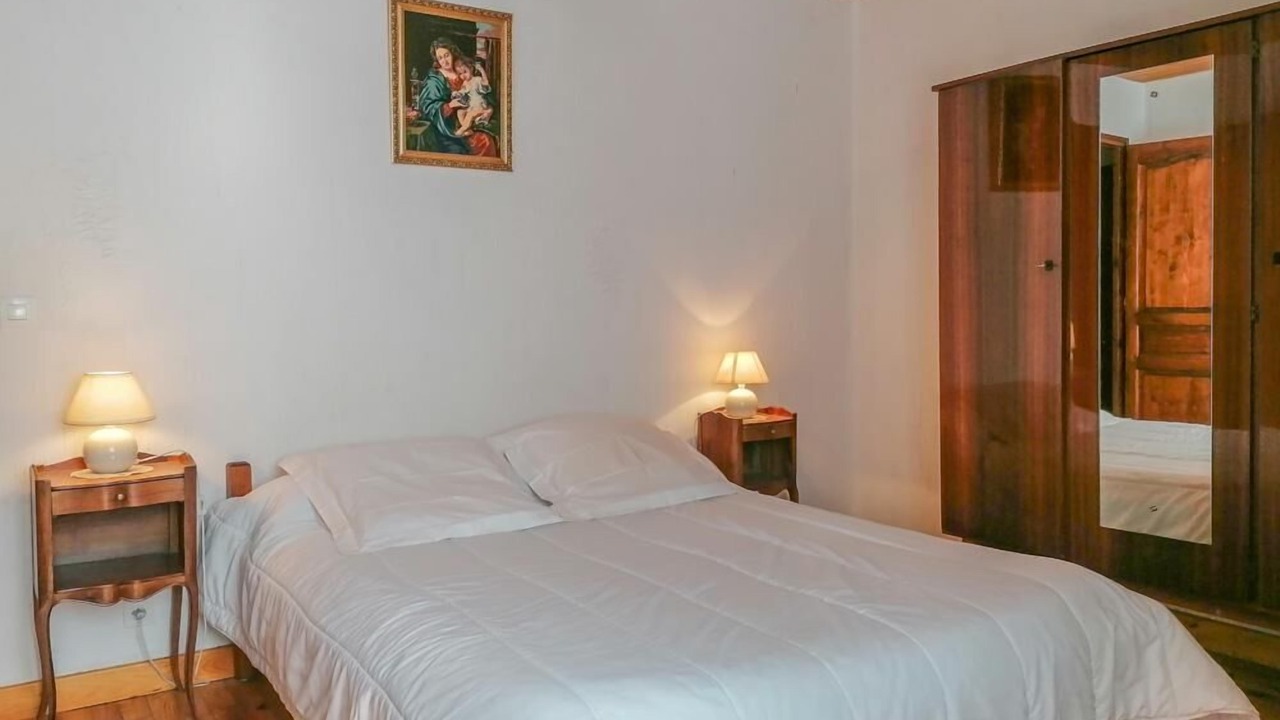 Photo of Bedroom in Cires