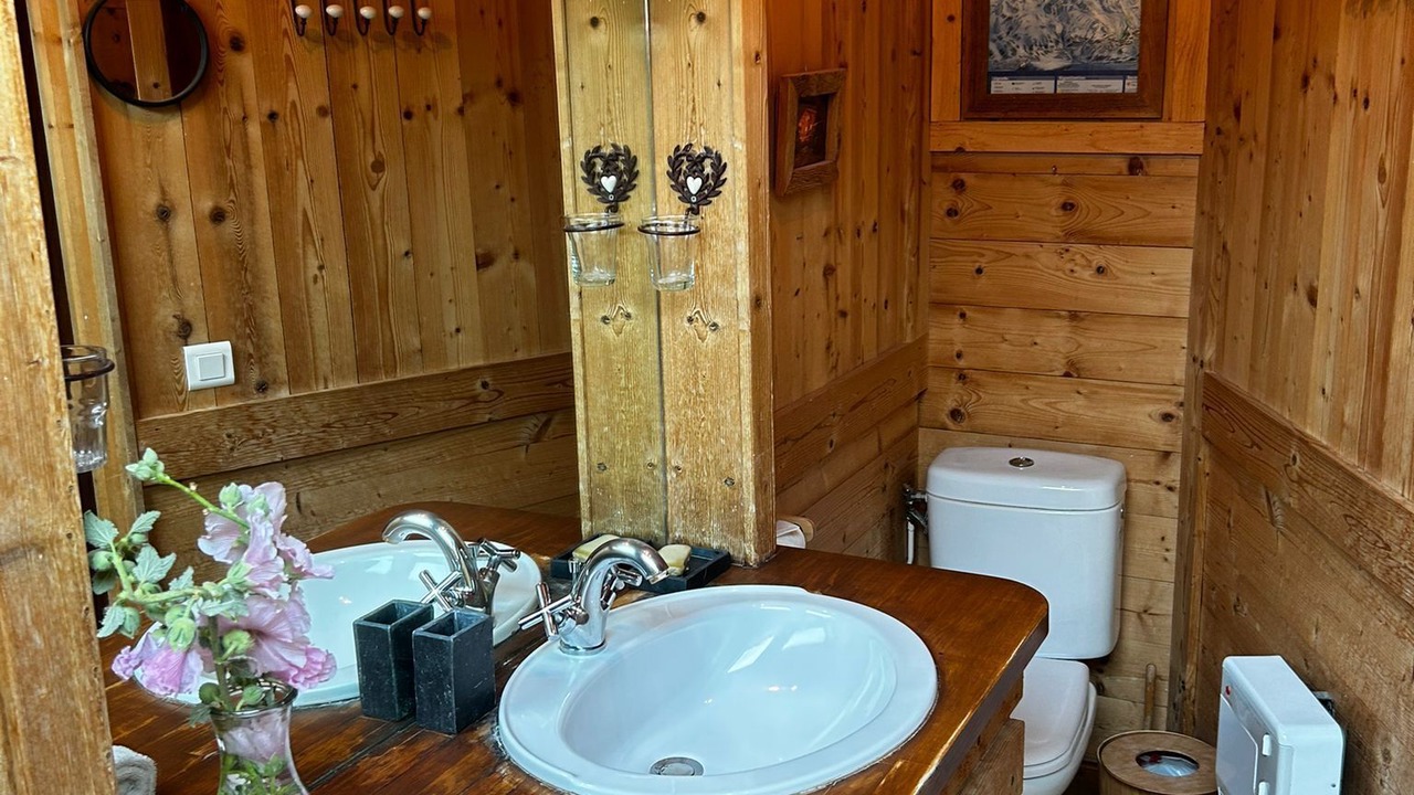Photo of Bathroom in Les Varcins