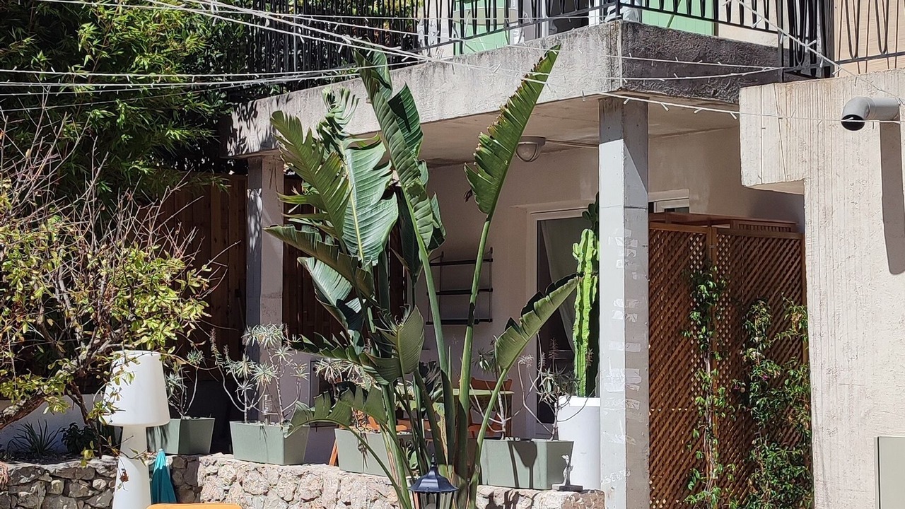 Photo of Patio Balcony in La Madeleine