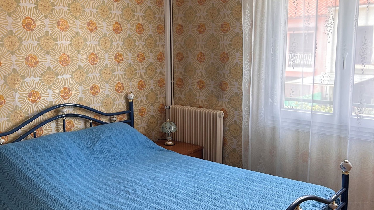 Photo of Bedroom in Saint-Esteve