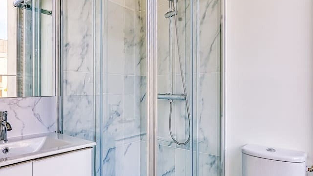 Photo of Bathroom in Petit-Ivry