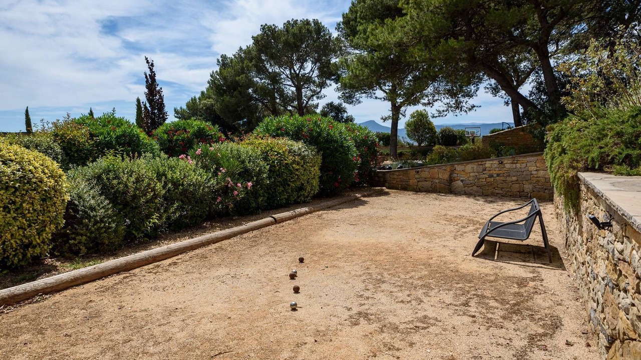 Photo of Outdoor in Puyloubier