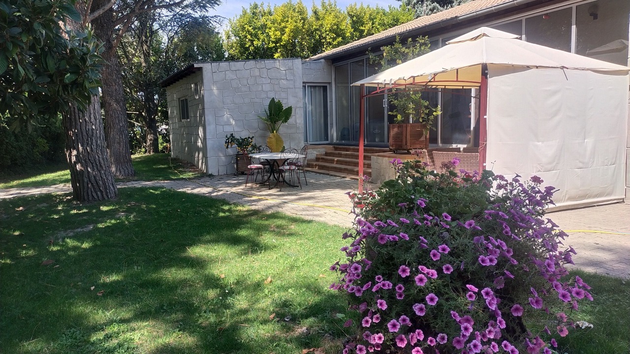 Photo of Outdoor in Valreas
