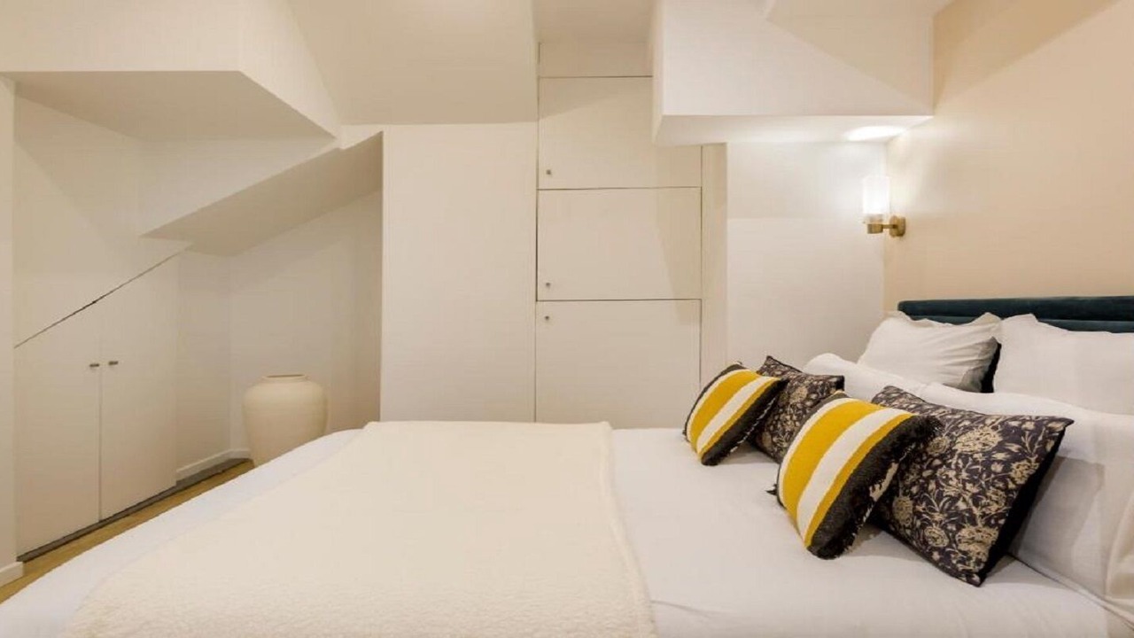 Photo of Bedroom in Champs-Elysees