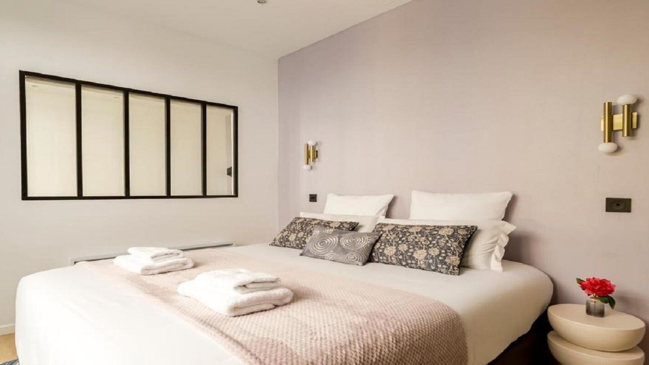 Photo of Bedroom in Champs-Elysees