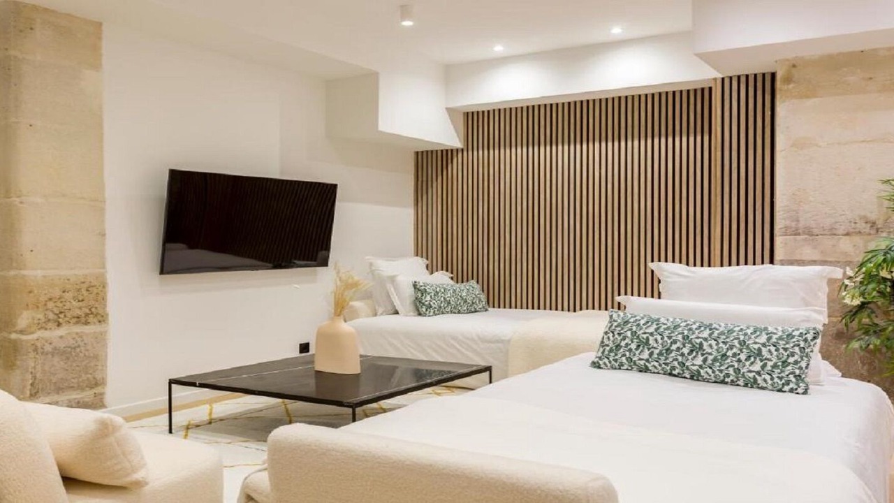Photo of Bedroom in Champs-Elysees