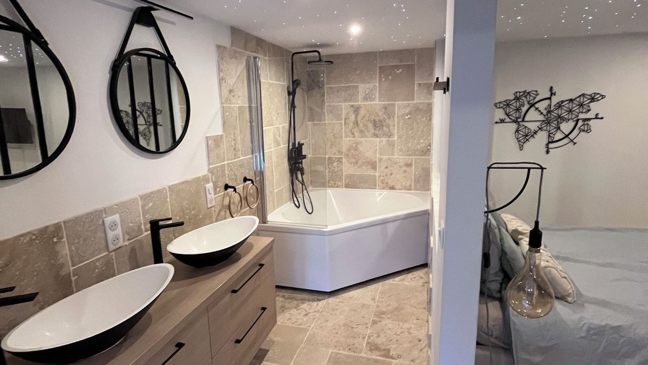 Photo of Bathroom in Millau