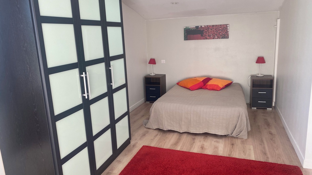 Photo of Bedroom in Behobie
