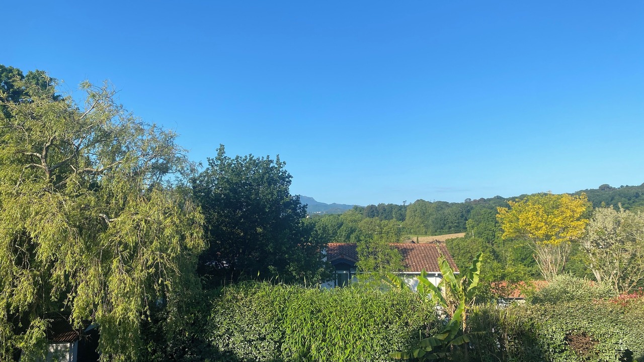 Photo of Outdoor in Behobie