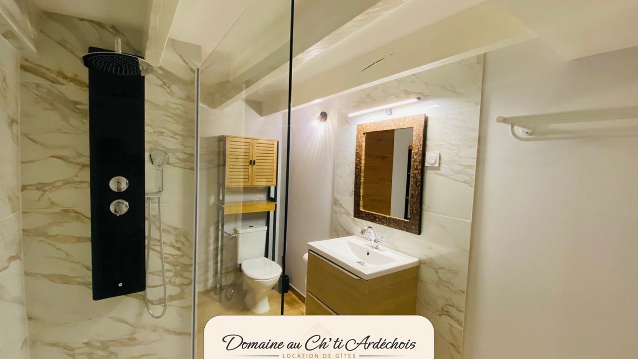 Photo of Bathroom in Rochessauve