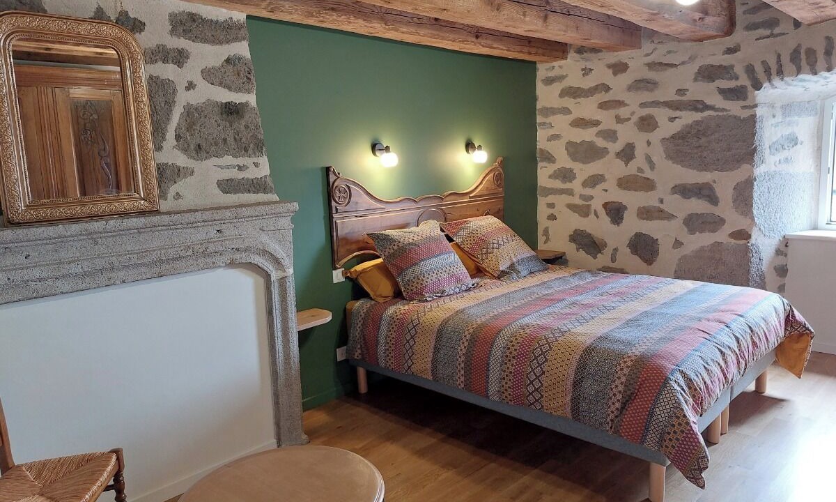 Photo of Bedroom in Valuejols