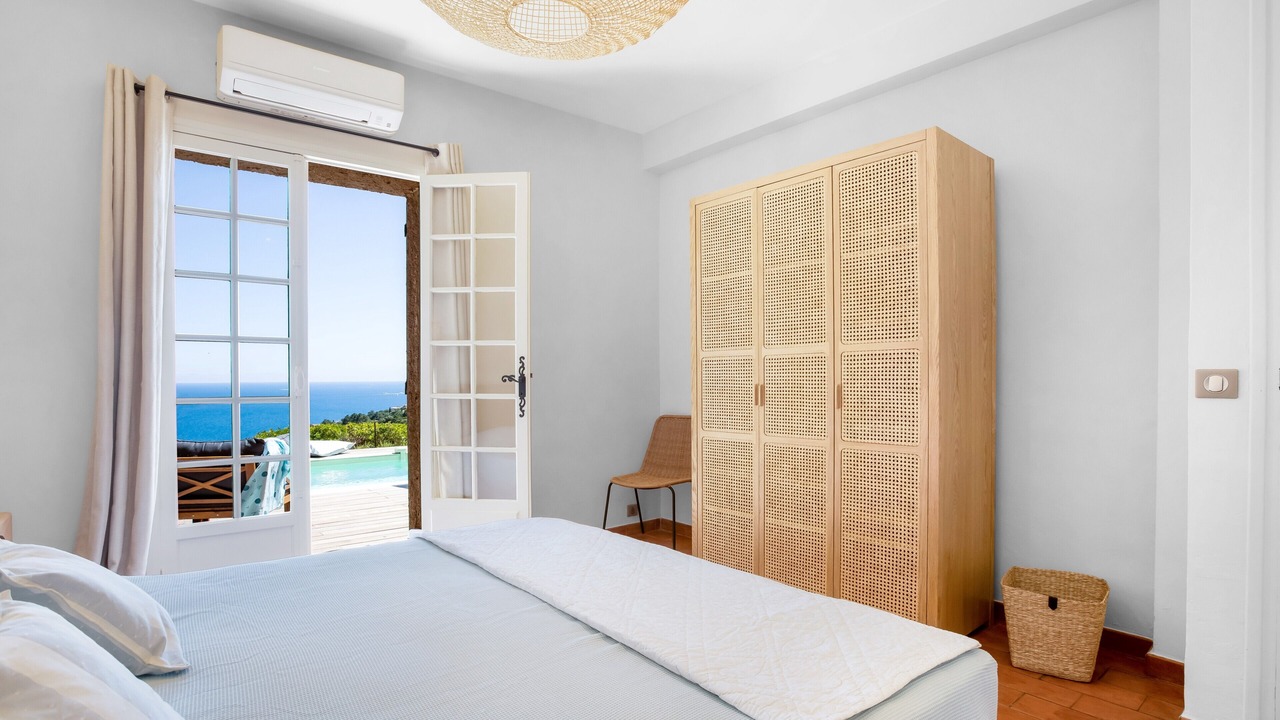 Photo of Bedroom in Les Issambres