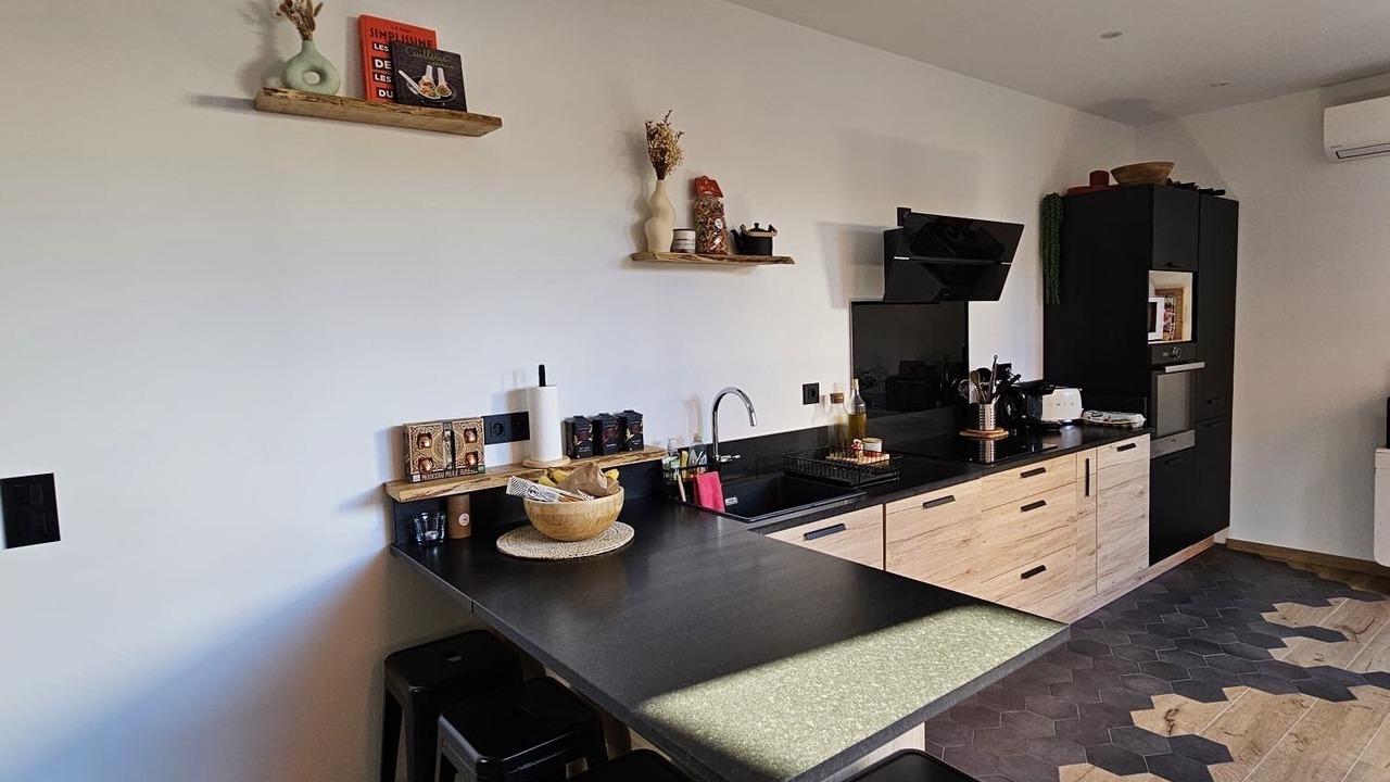 Photo of Kitchen in Ensues-la-Redonne