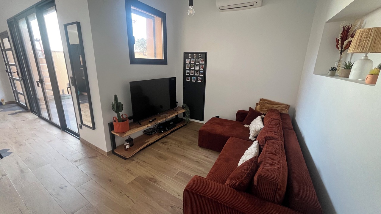 Photo of Livingroom in Ensues-la-Redonne