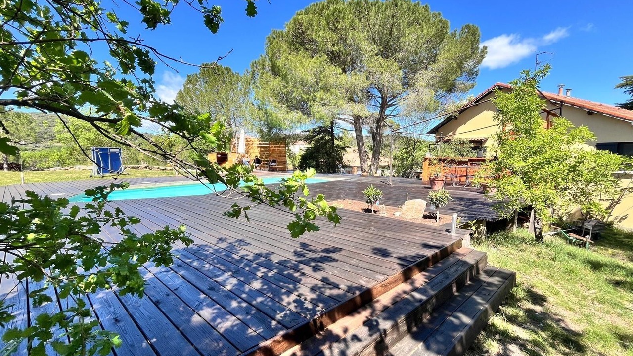 Photo of Outdoor in Rousson