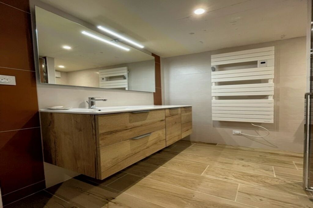 Photo of Bathroom in Saint-Simon