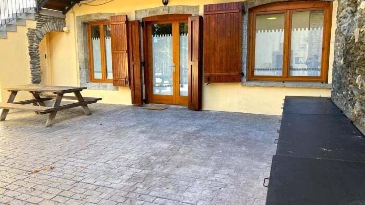 Photo of Outdoor in Err