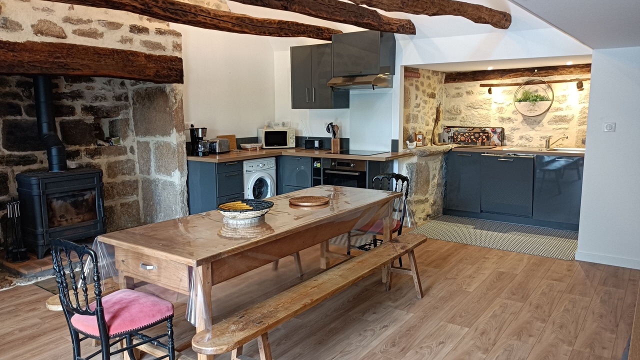 Photo of Kitchen in Saint-Julien-le-Pelerin
