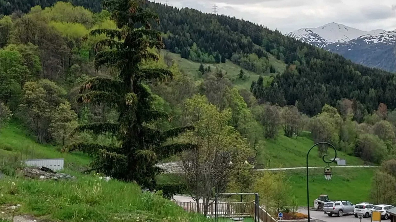 Photo of Others in Beranger