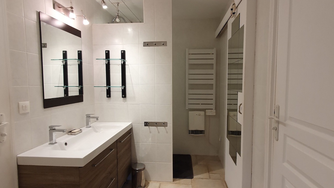 Photo of Bathroom in La Rouviere