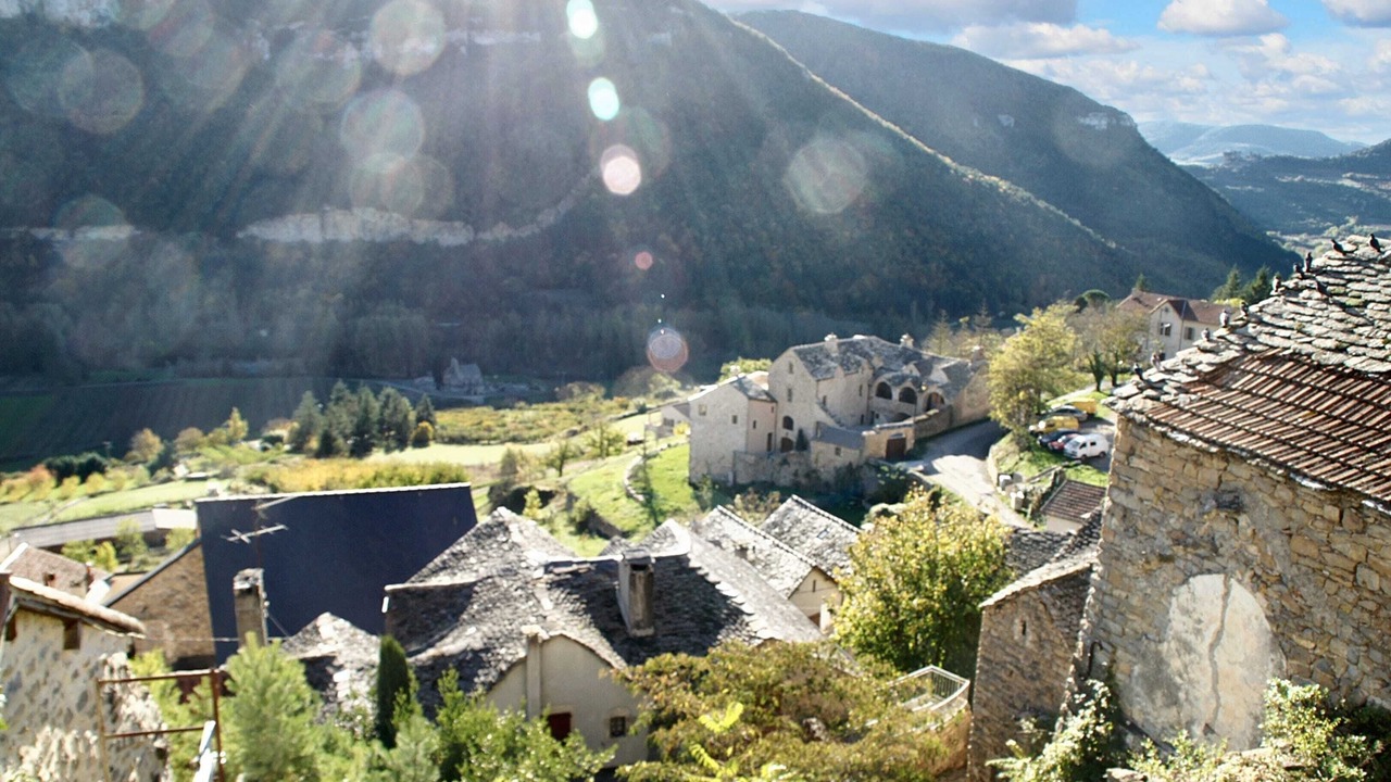 Photo of Others in Mostuejouls