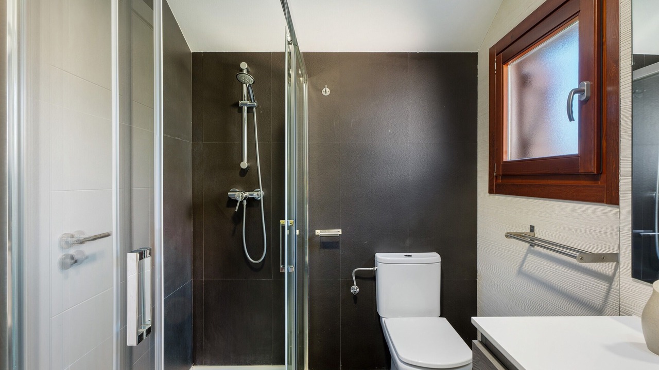 Photo of Bathroom in Gavin