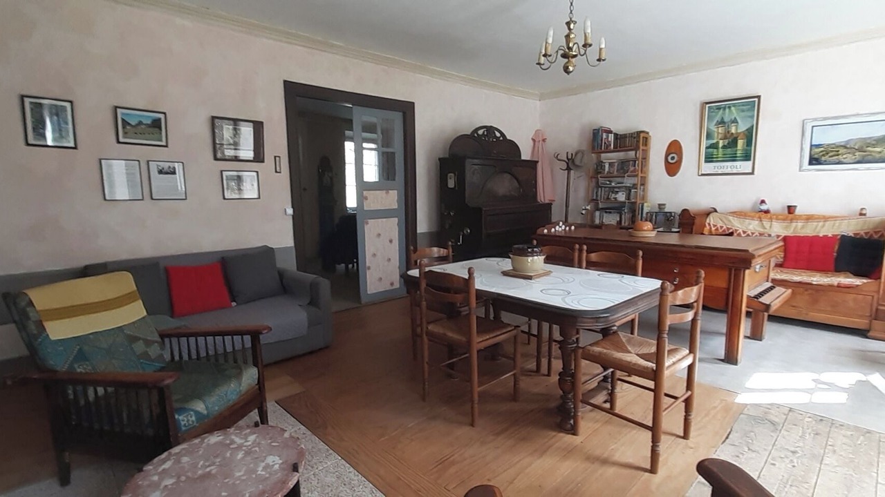 Photo of Livingroom in Montboudif