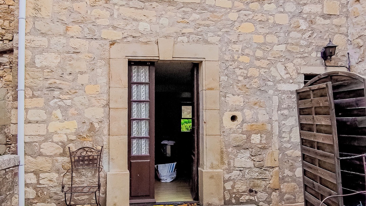 Photo of Patio Balcony in La Tour-Sur-Orb