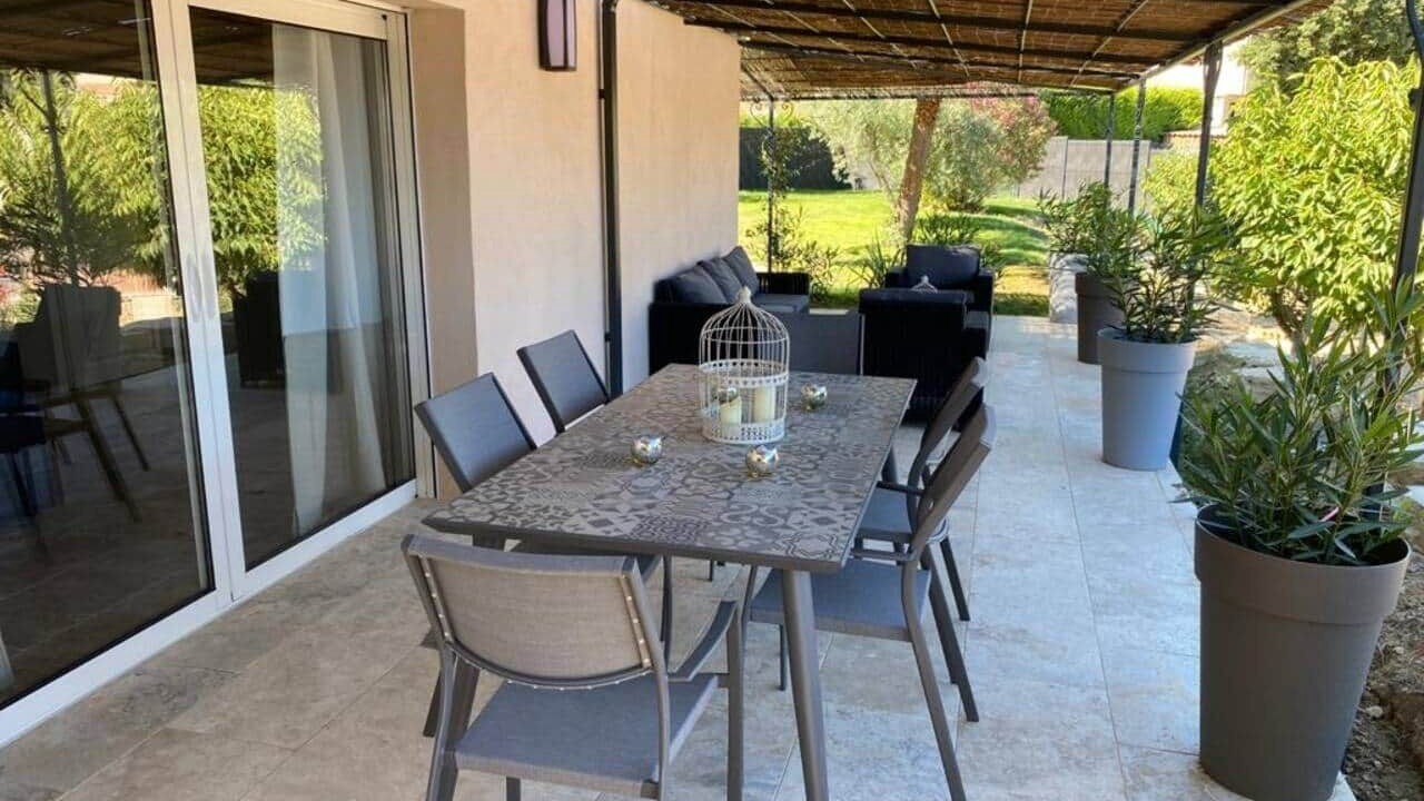 Photo of Outdoor in Cabrieres-dʼAigues