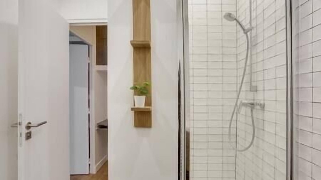 Photo of Bathroom in Quartier de la Roquette