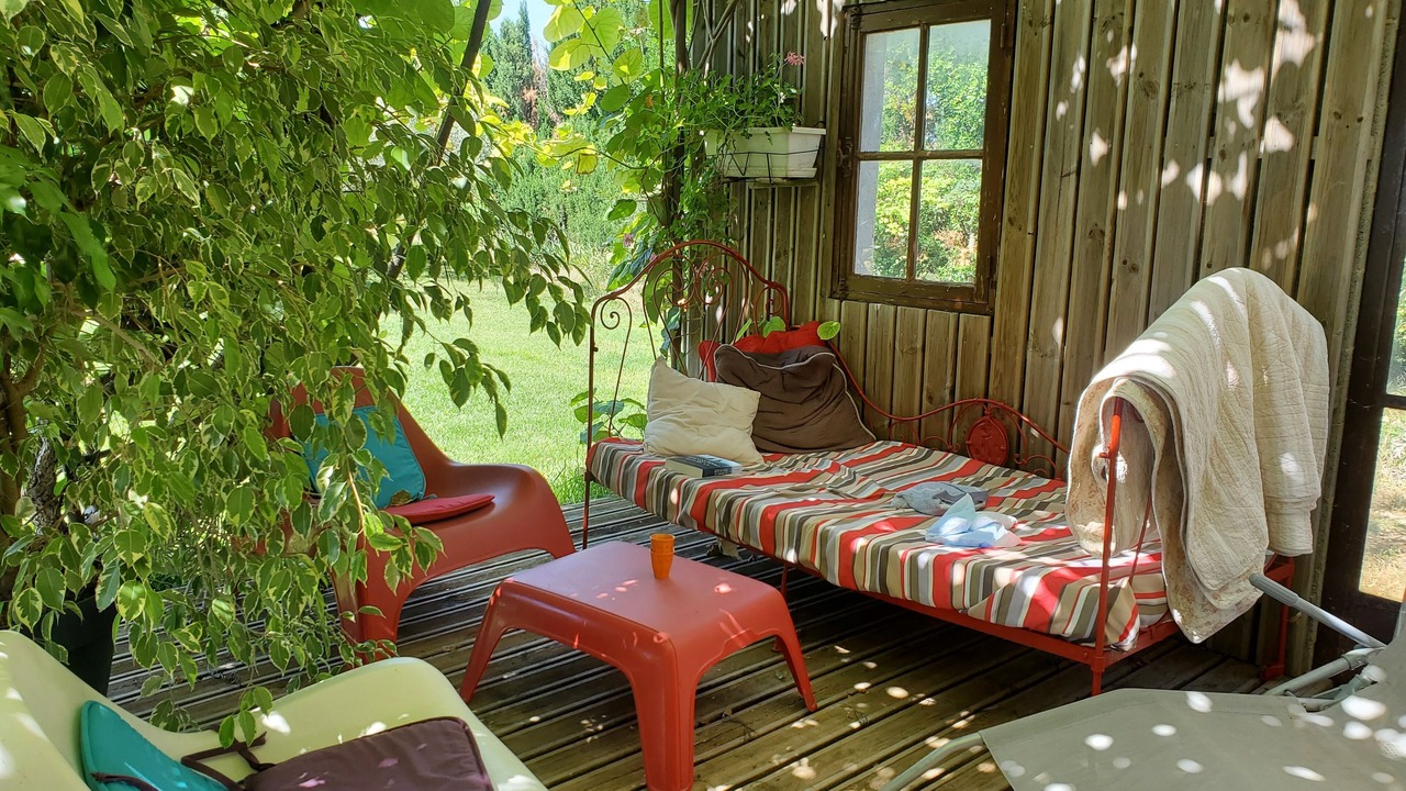 Photo of Outdoor in Sainte-Cecile-les-Vignes