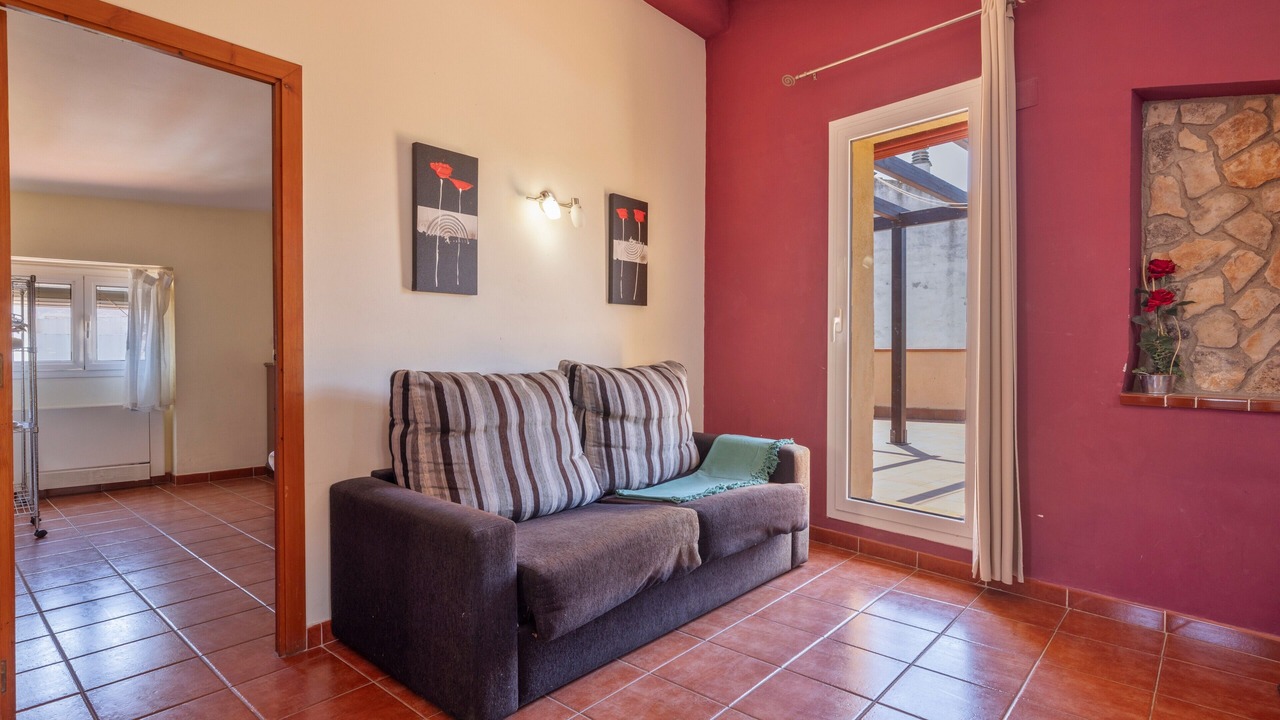 Photo of Livingroom in Alcover