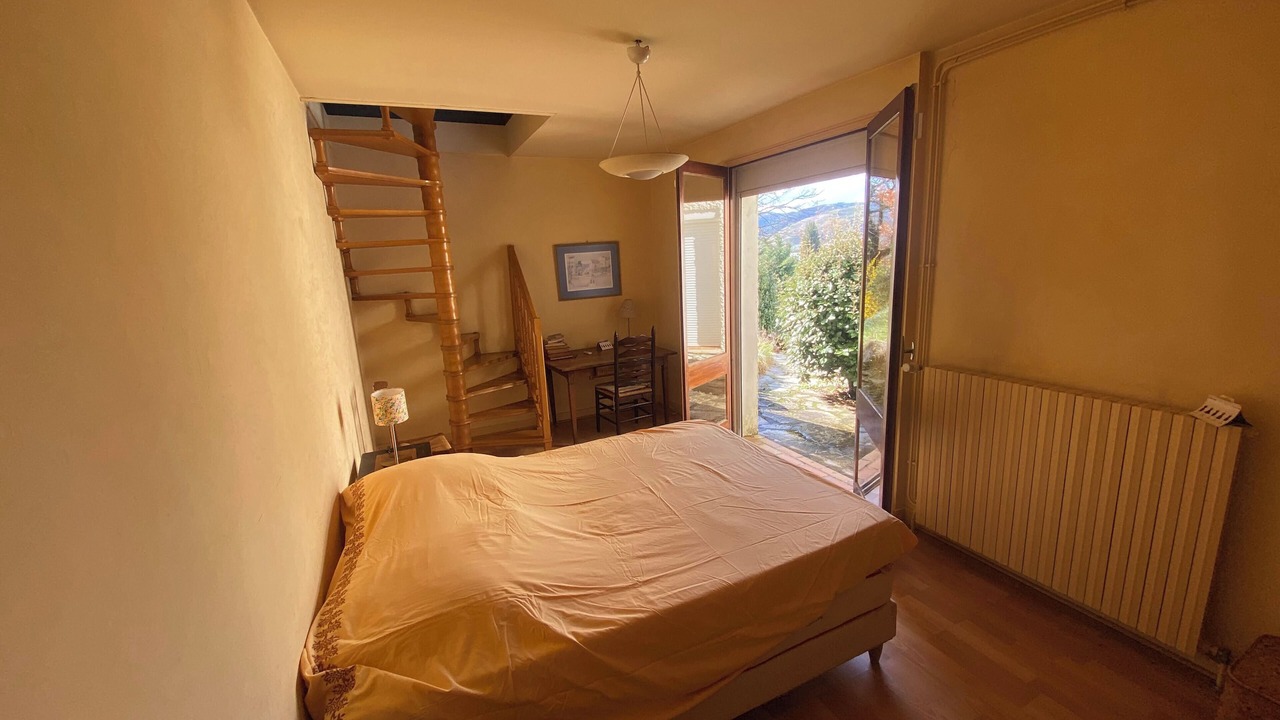 Photo of Bedroom in La Roche-de-Glun