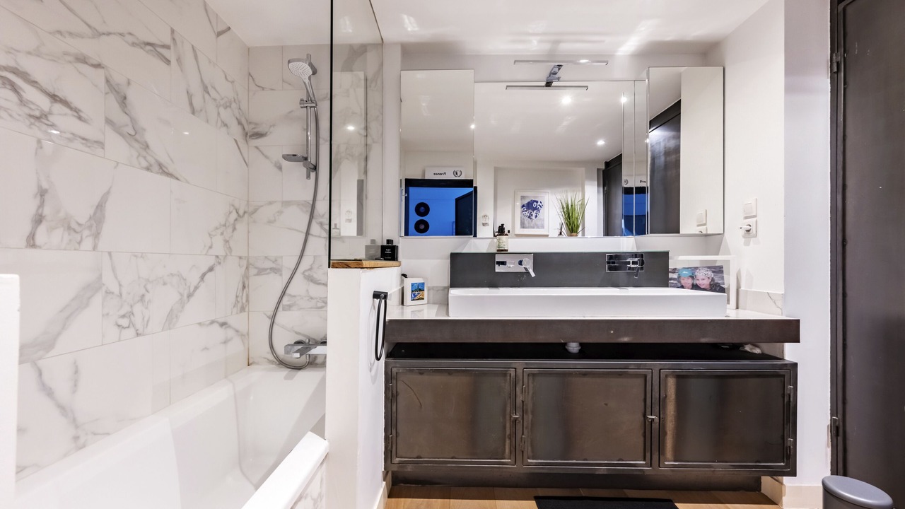 Photo of Bathroom in Quartier des Invalides