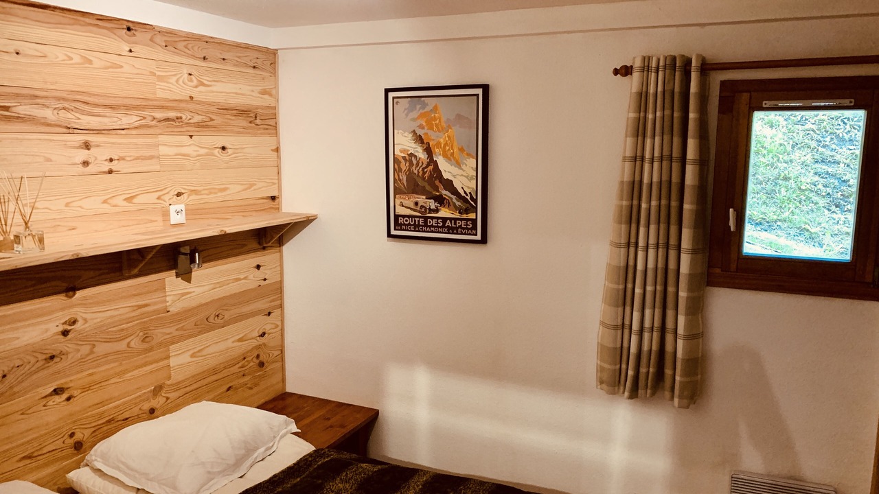 Photo of Bedroom in Oz-en-Oisans