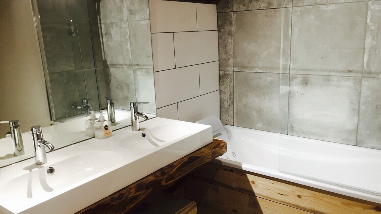 Photo of Bathroom in Oz-en-Oisans