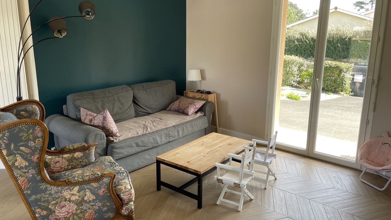Photo of Livingroom in Salles