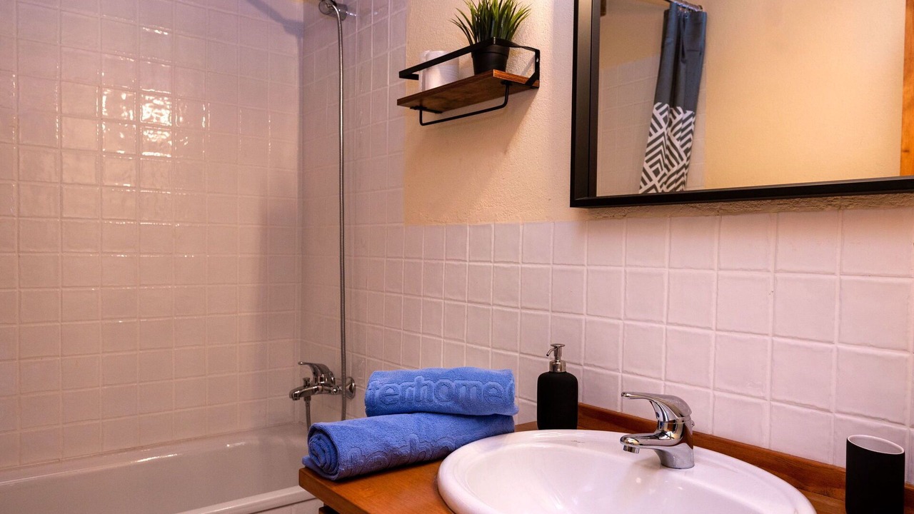 Photo of Bathroom in Taull