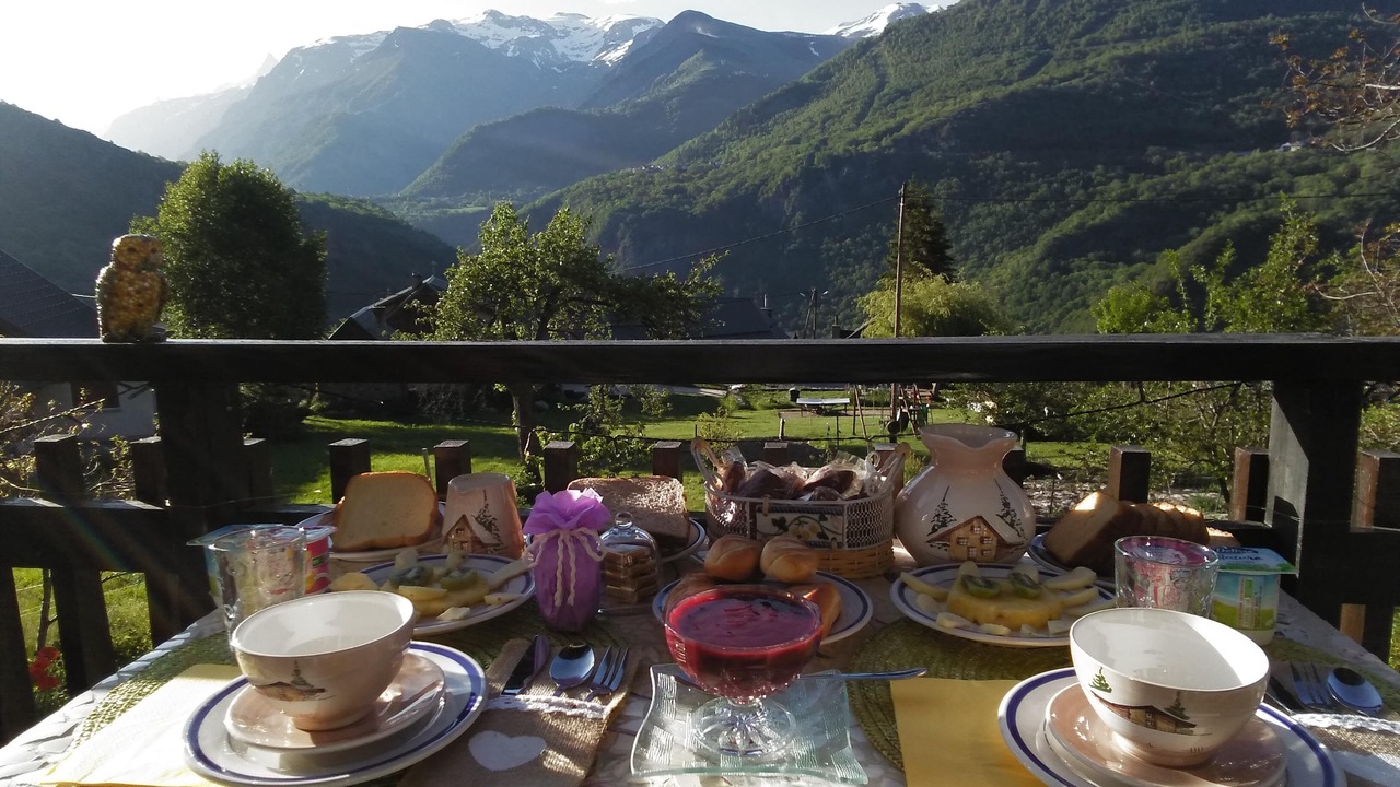 Photo of Outdoor in Auris