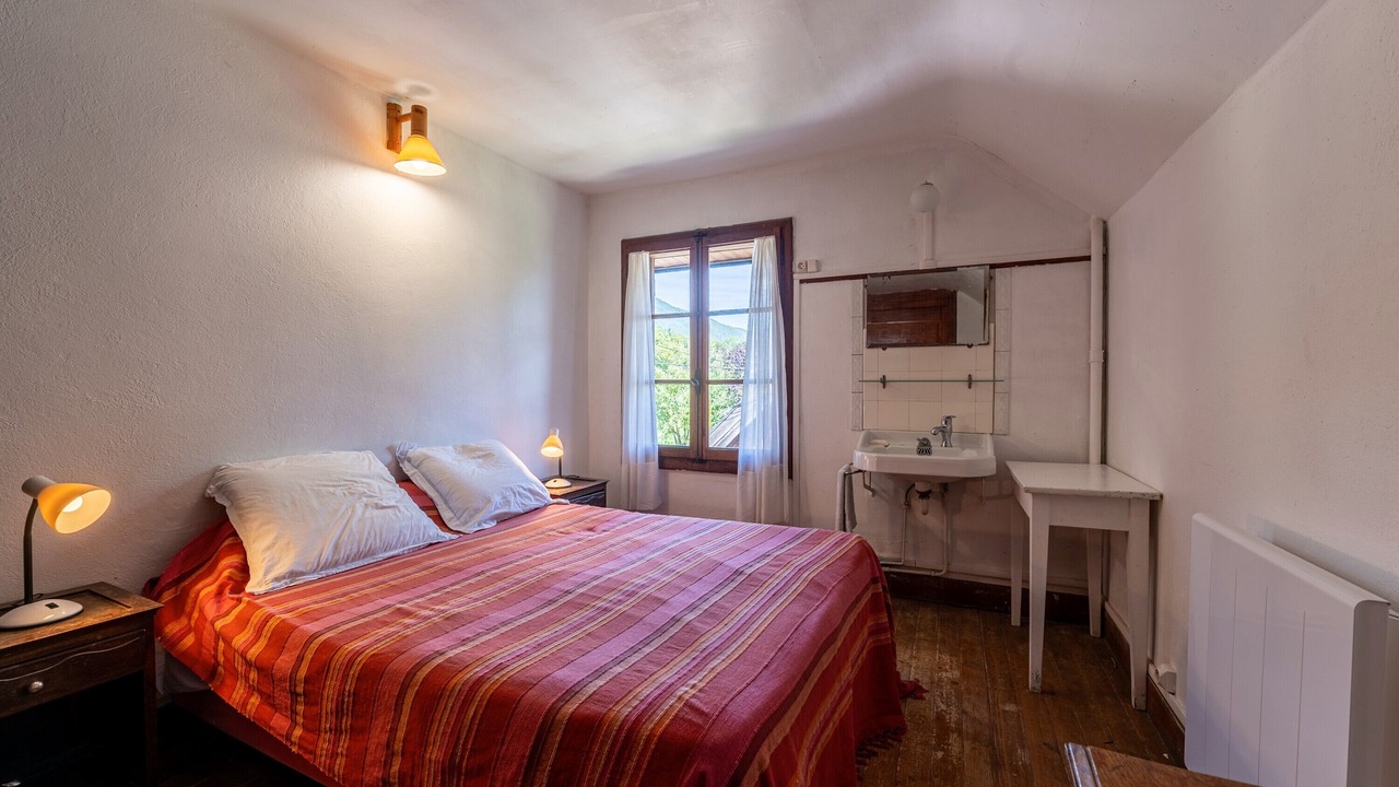 Photo of Bedroom in Saint-Jorioz