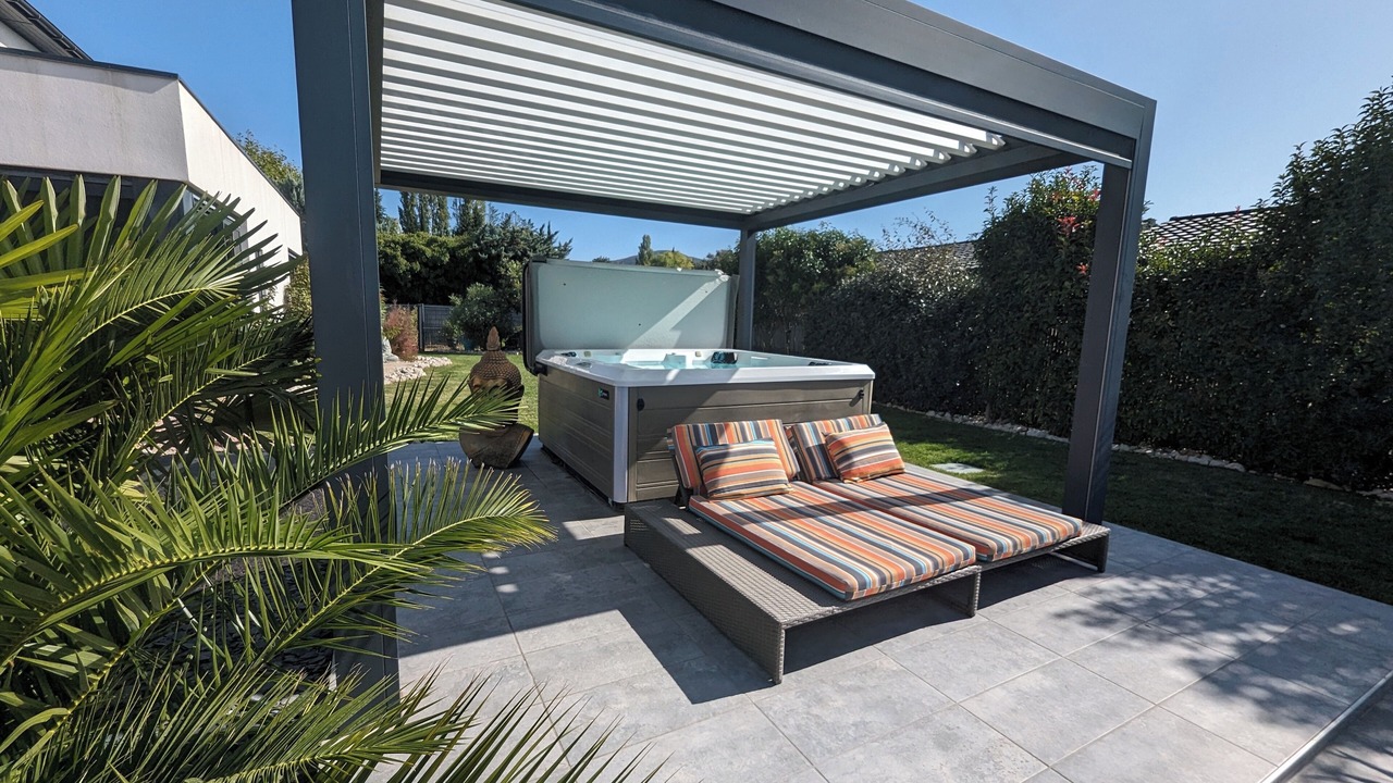 Photo of Patio Balcony in La Begude-de-Mazenc