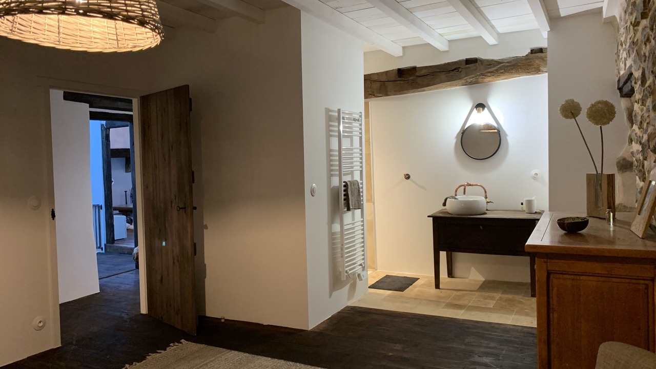 Photo of Bedroom in Sare