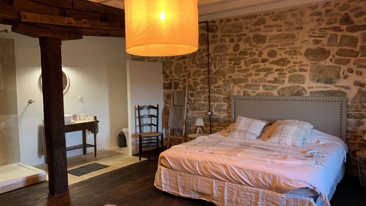 Photo of Bedroom in Sare