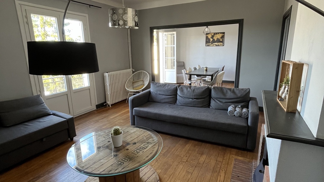 Photo of Livingroom in Saint-Etienne-Cantales